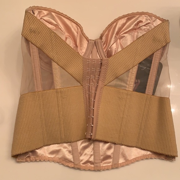 Flattering Me Bra - Picture 2 of 4